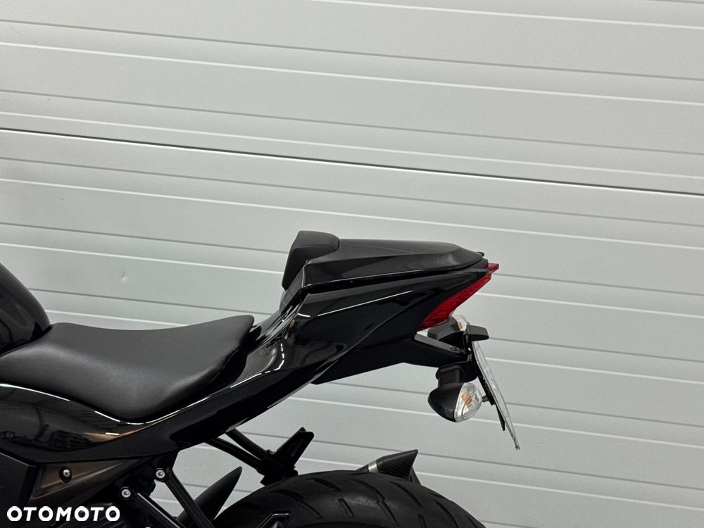 Suzuki GSX - 20