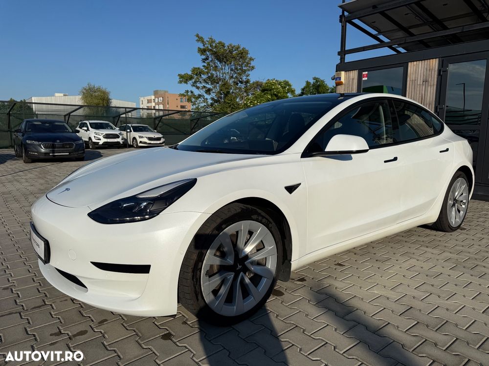 Tesla Model 3 Standard Reichweite Plus Hinterradantrieb - 1