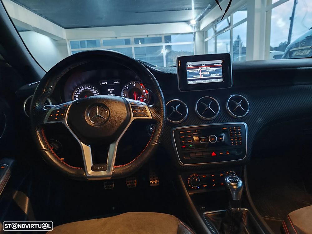 Mercedes-Benz A 180 CDI BE AMG Line - 31