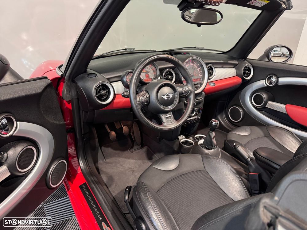 MINI Cabrio Cooper D - 24