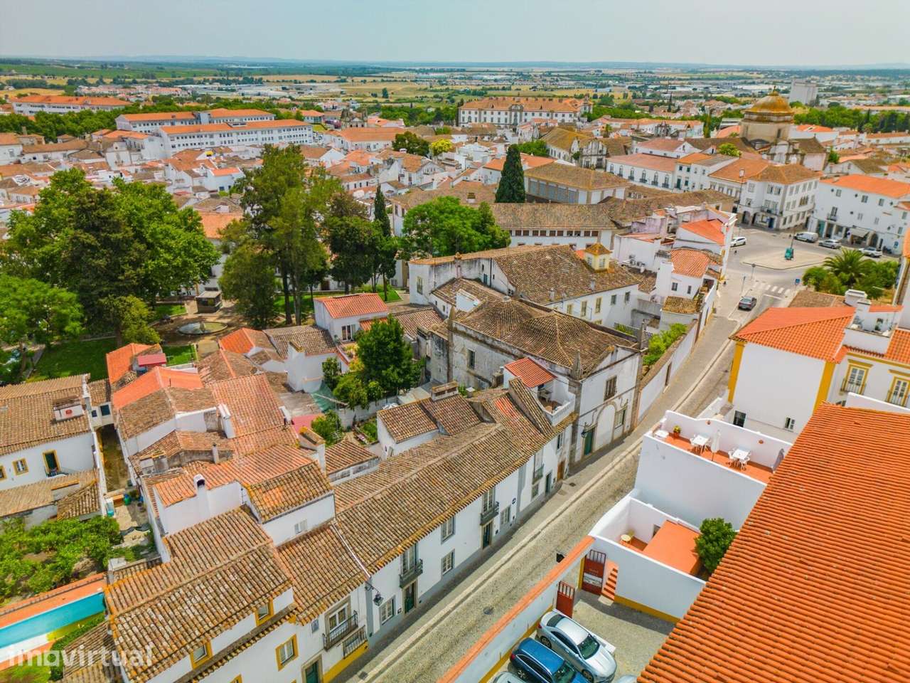 Prédio no centro de Évora. 2 frações independentes, com terraço e exce - Grande imagem: 5/49