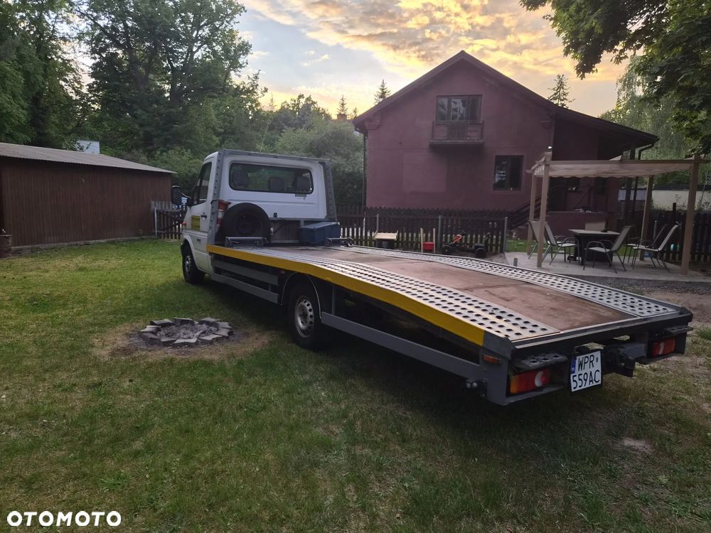 Mercedes-Benz Sprinter - 8