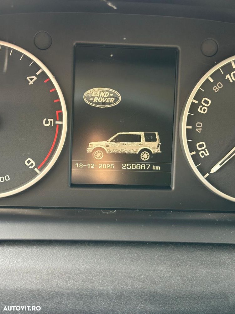 Land Rover Discovery 3.0 TDV6 S Aut - 10