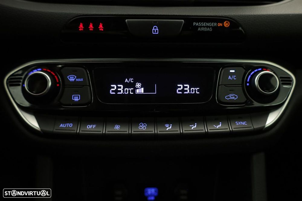 Hyundai i30 SW - 12