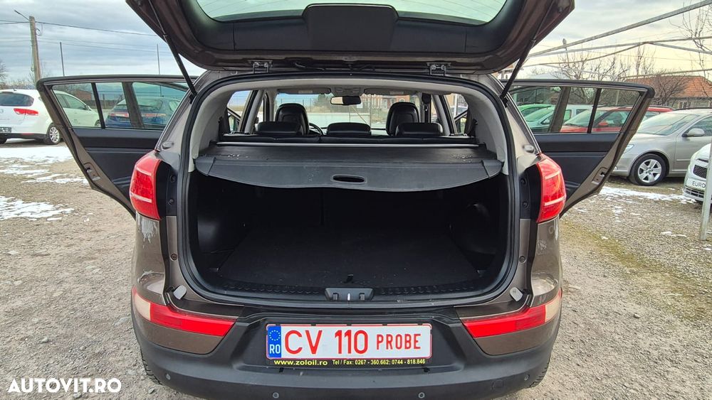 Kia Sportage ver-1-7-crdi-2wd-isg-dream--team-edition - 11