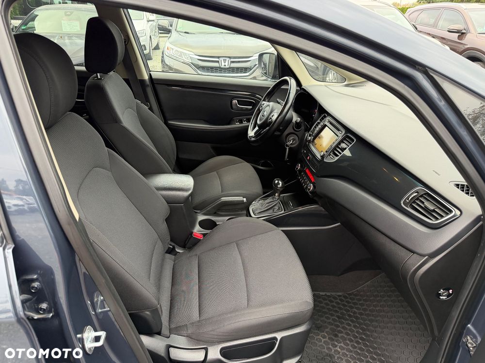 Kia Carens 2015