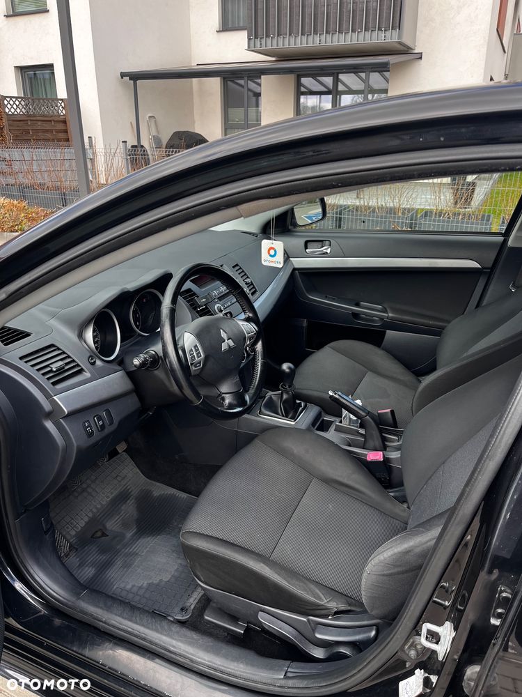 Mitsubishi Lancer 1.8 Intense - 9