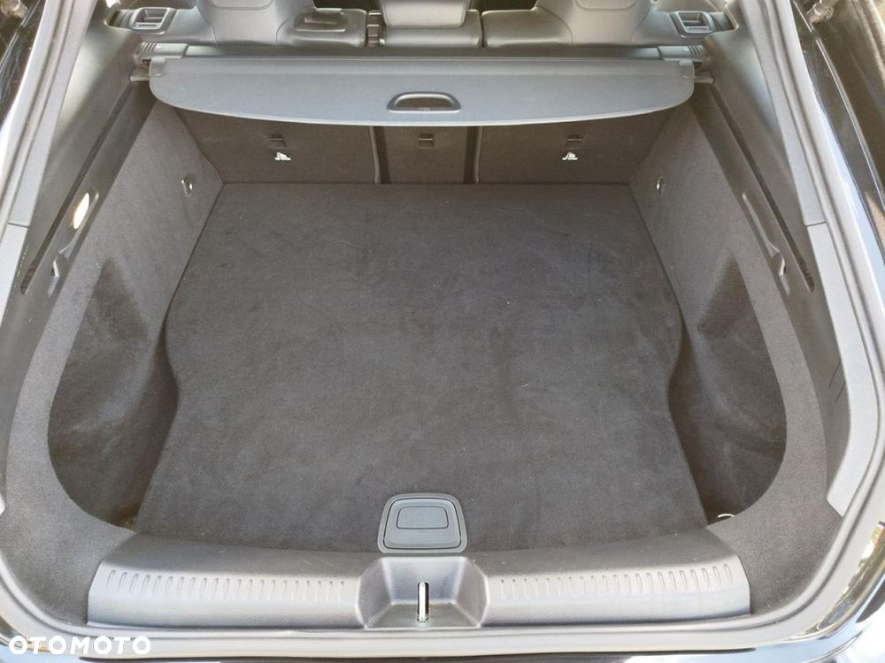 Mercedes-Benz CLA - 16