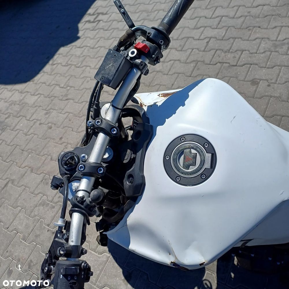 Yamaha MT - 16