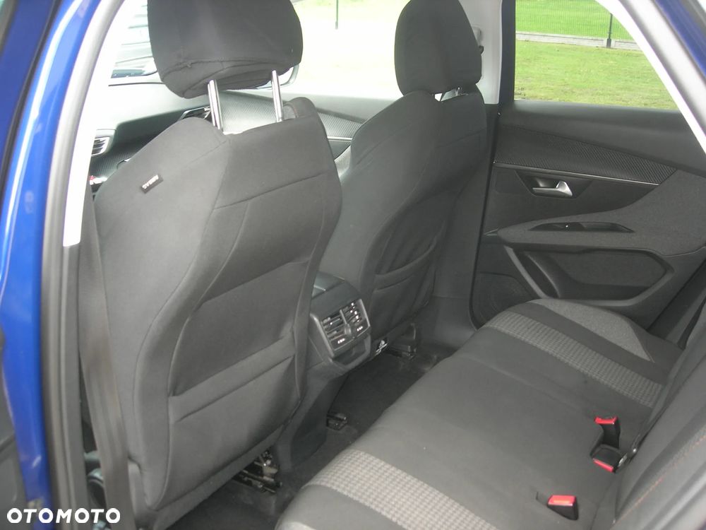 Peugeot 3008 - 18