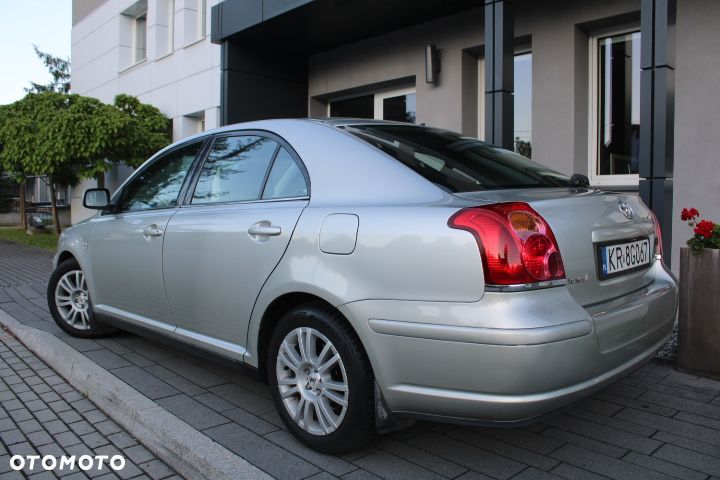 Toyota Avensis 1.8 VVT-i Luna - 5