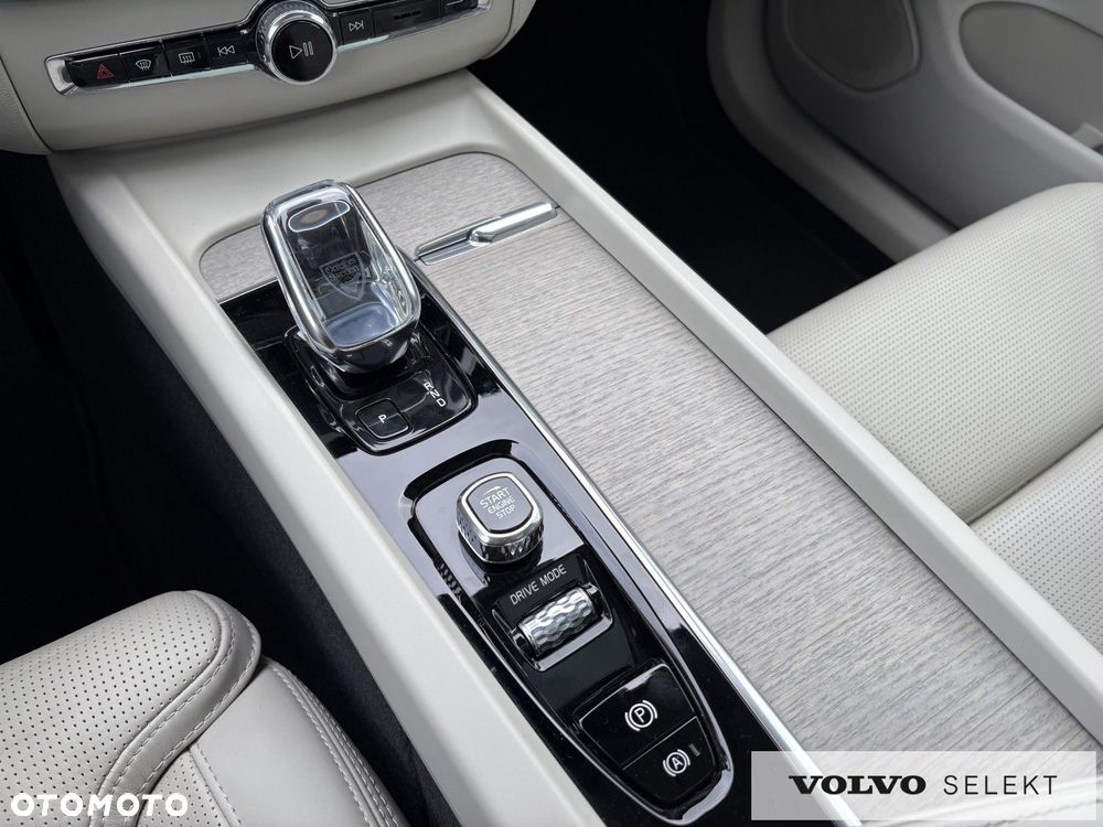 Volvo XC 60 - 22