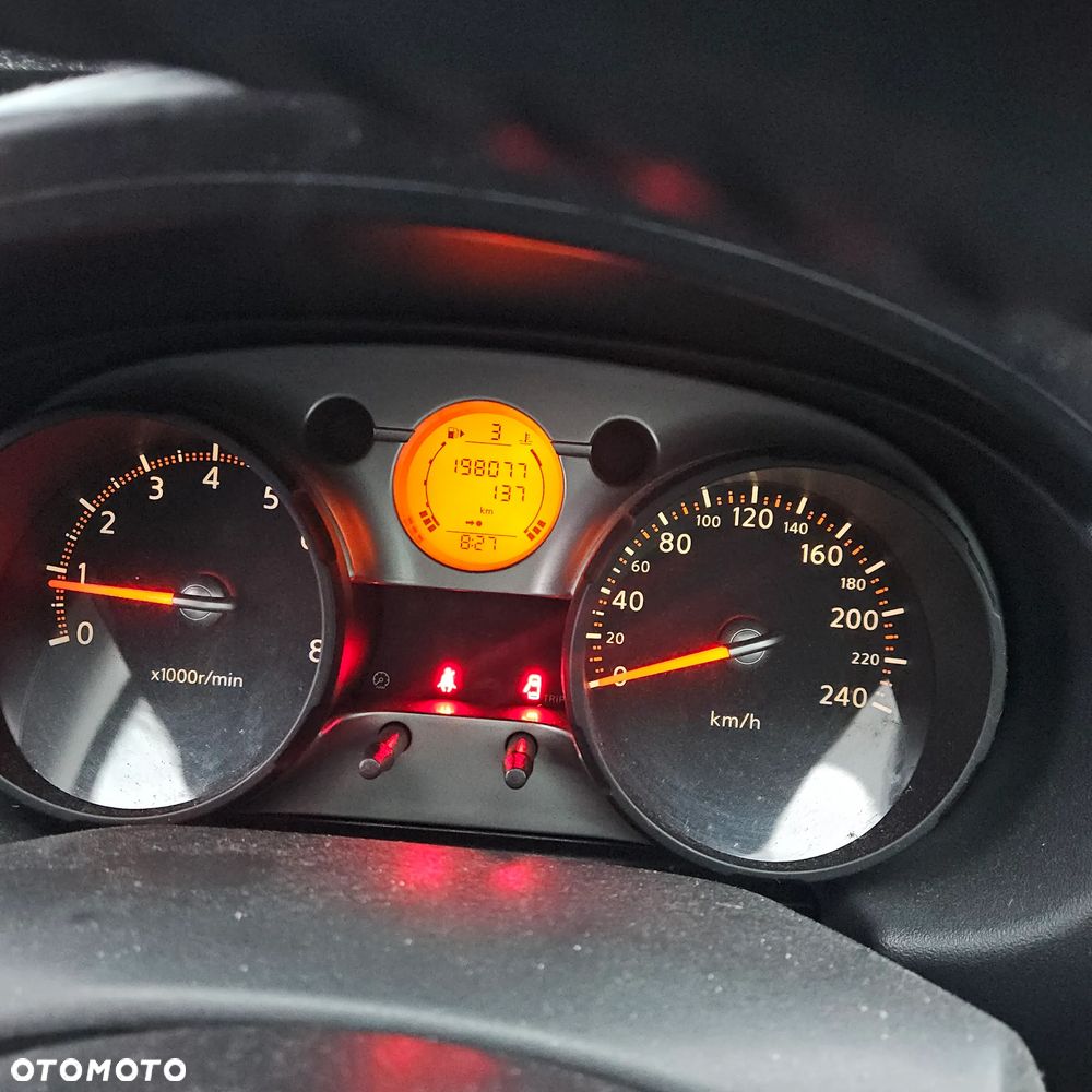 Nissan Qashqai 1.6 visia - 27