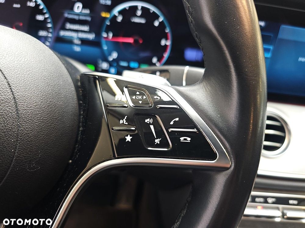 Mercedes-Benz Klasa E - 15