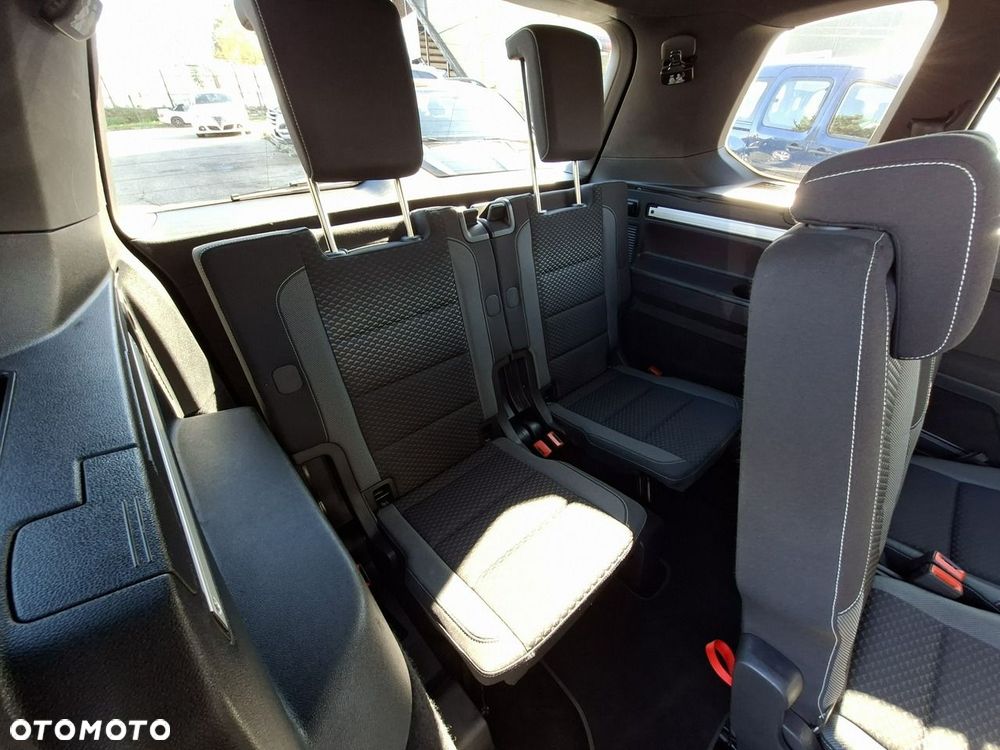 Volkswagen Touran 2.0 TDI BMT Active DSG - 34