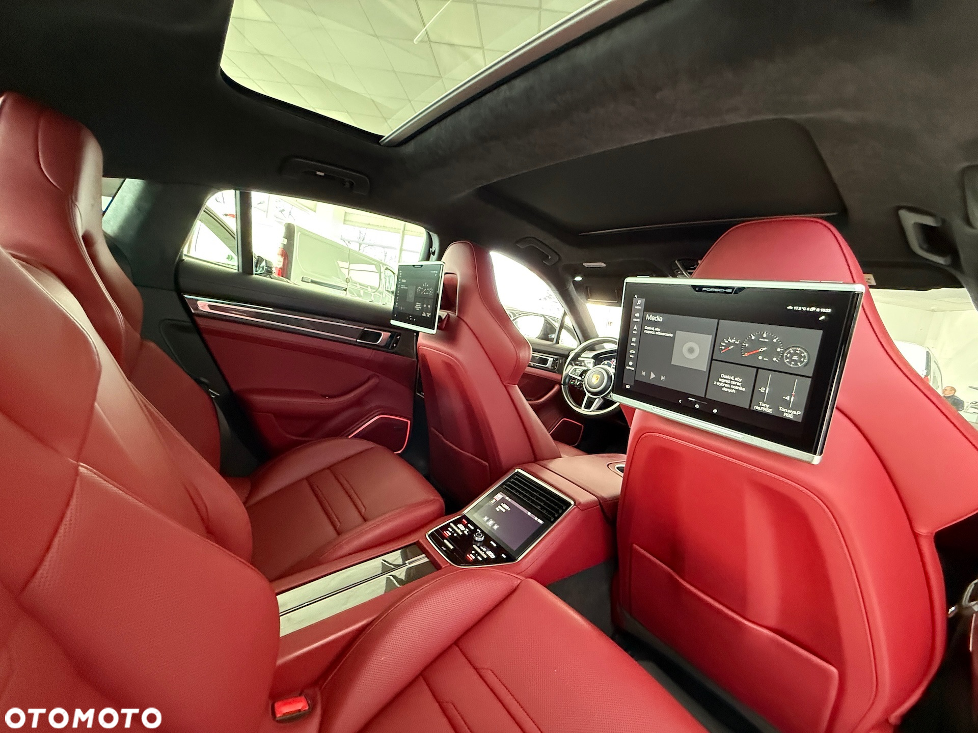 Porsche Panamera - 17