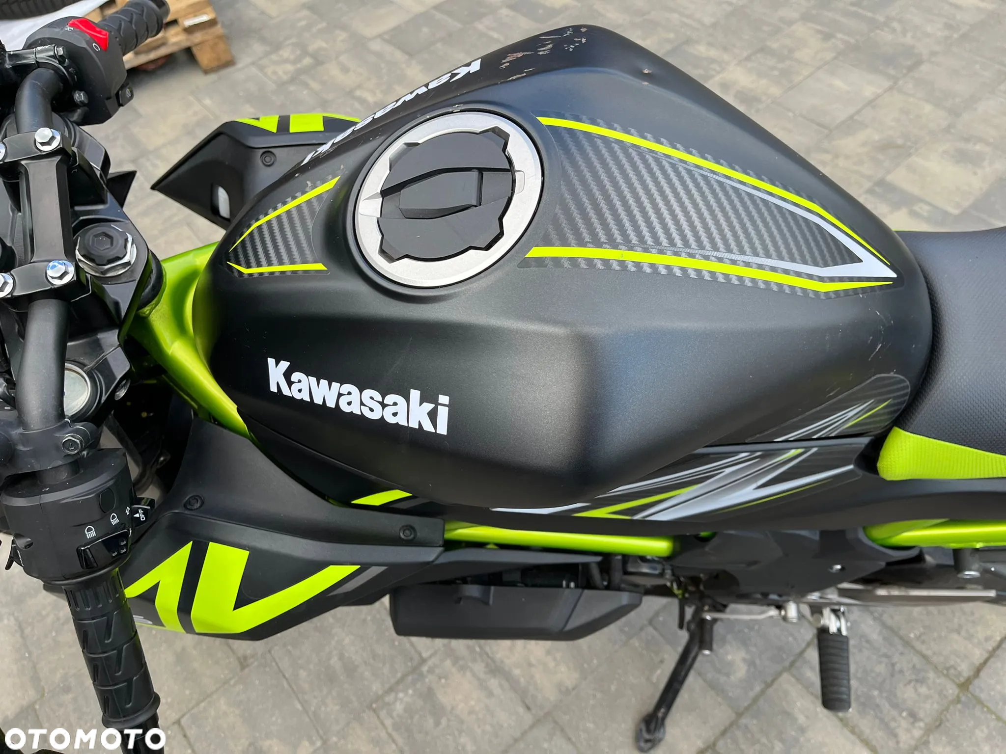 Kawasaki Z - 7
