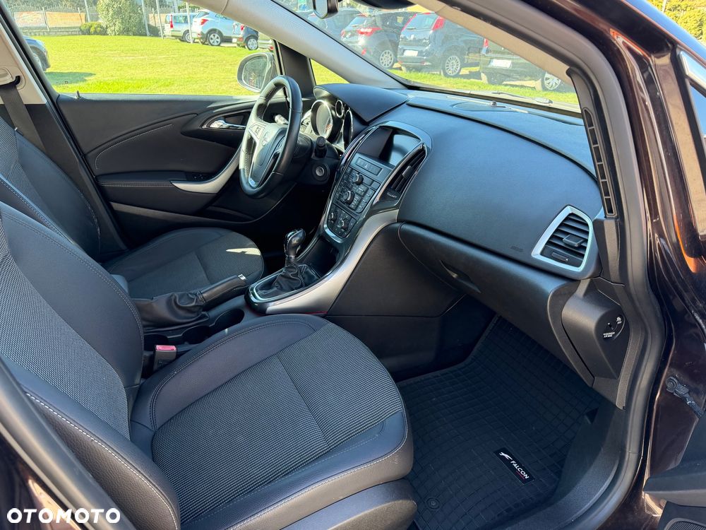 Opel Astra 1.4 T Cosmo - 27