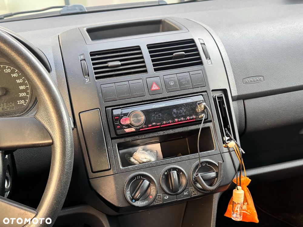 Volkswagen Polo 1.2 Trendline - 28