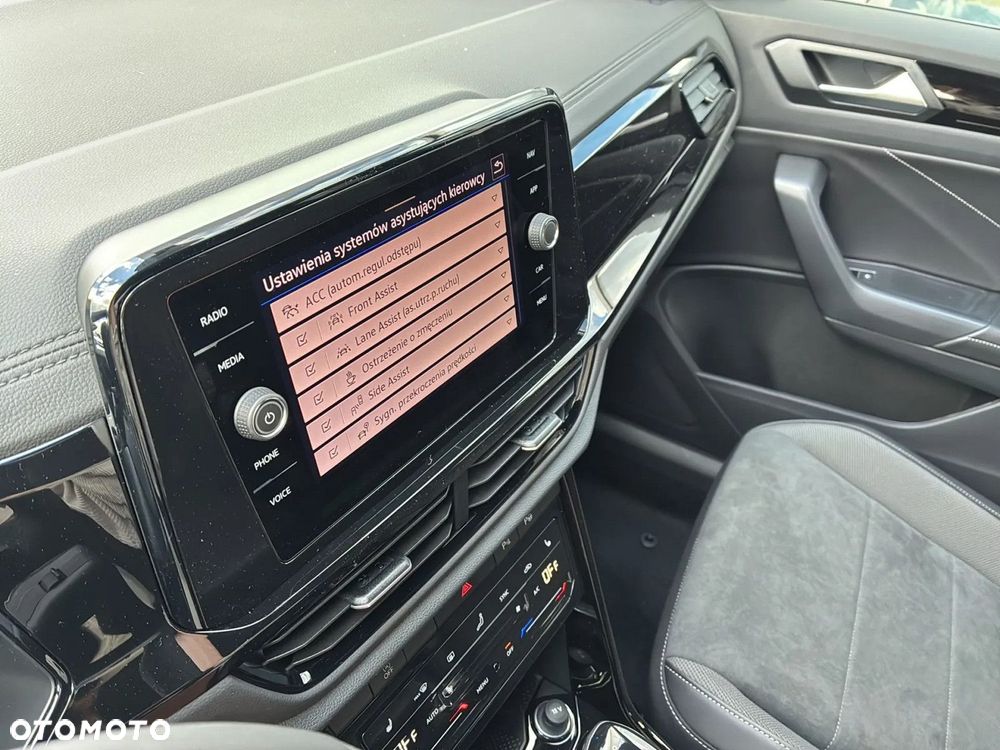 Volkswagen T-Roc - 15