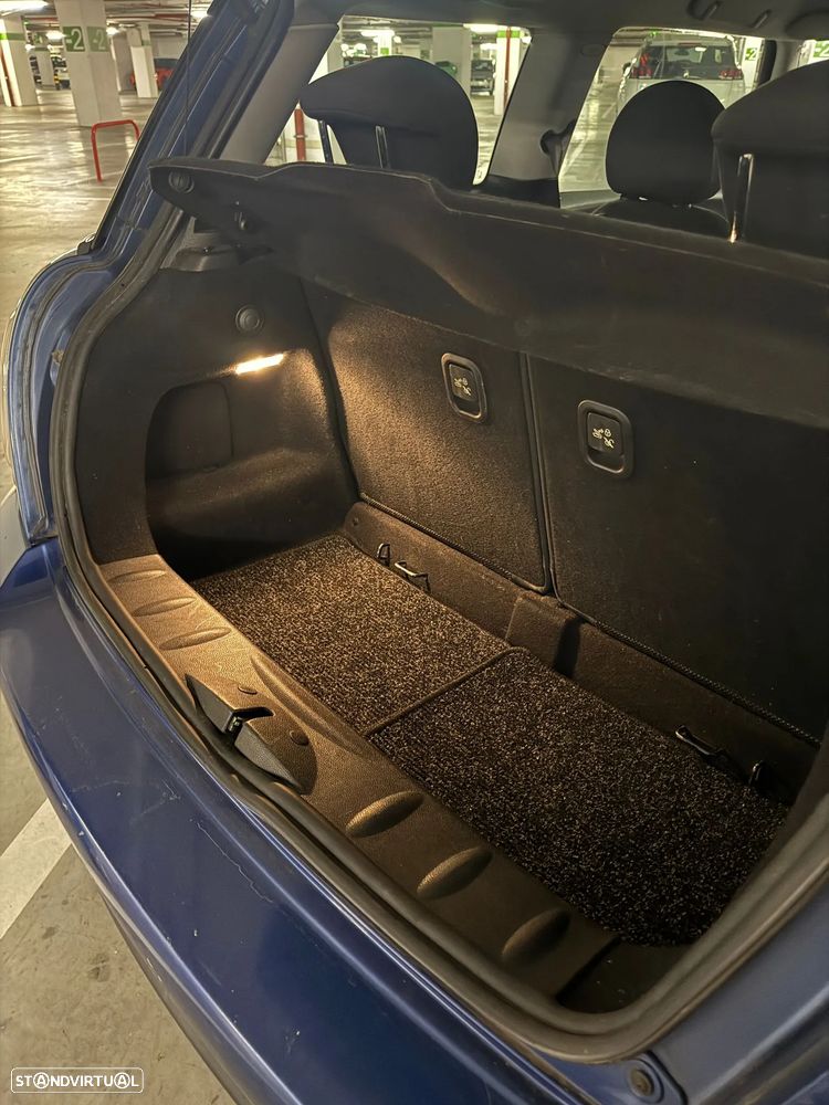 MINI 3 Portas Cooper D - 25