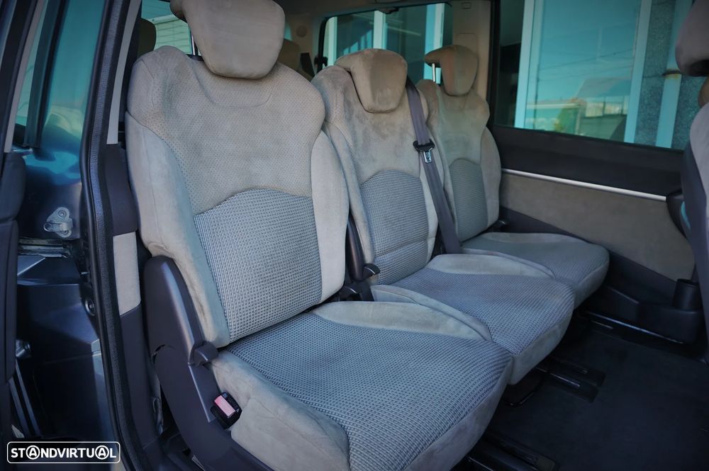 Peugeot 807 2.0 HDi Navteq - 18
