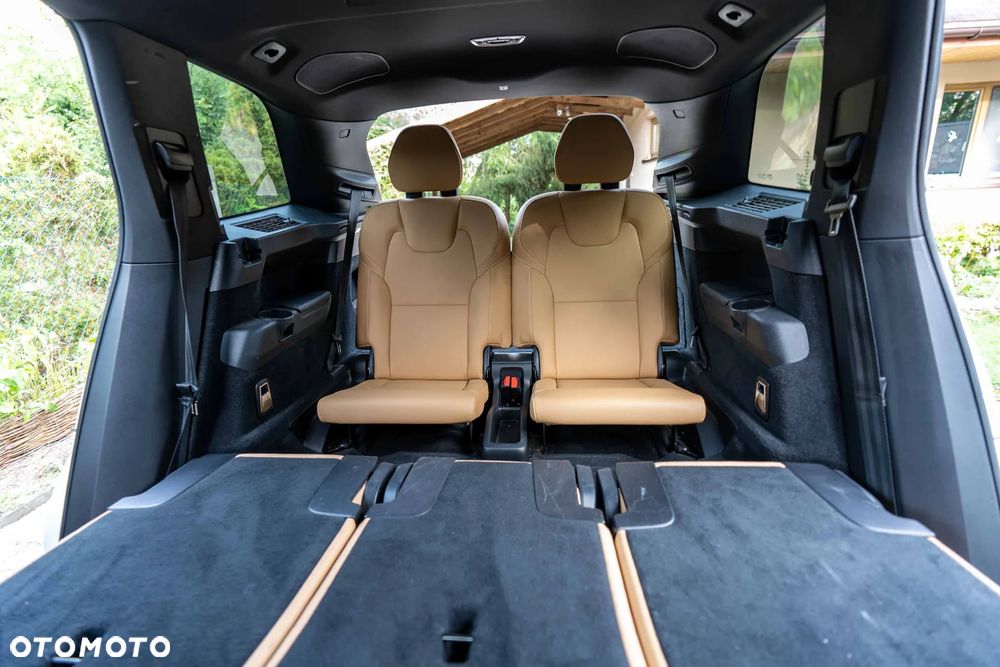 Volvo XC 90 - 12