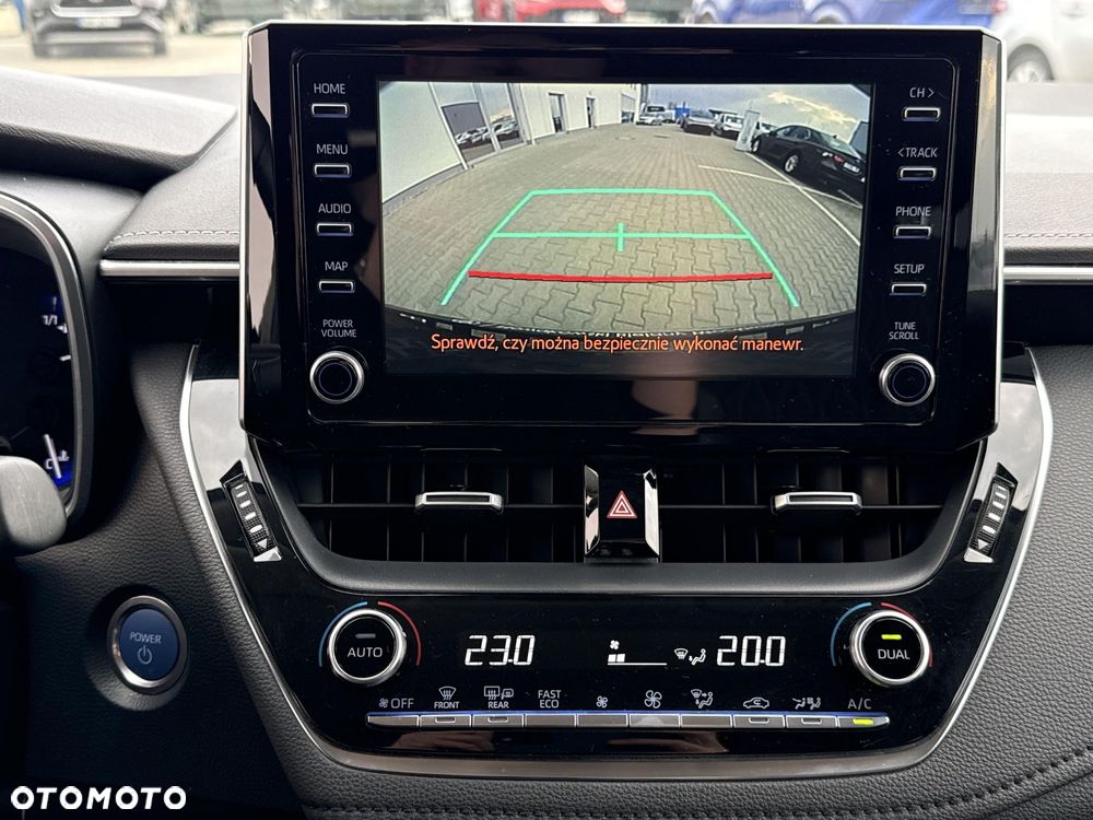 Toyota Corolla 1.8 Hybrid Executive - 17