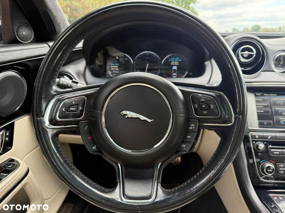 Jaguar XJ 3.0 V6 Kompressor AWD Premium Luxury - 12
