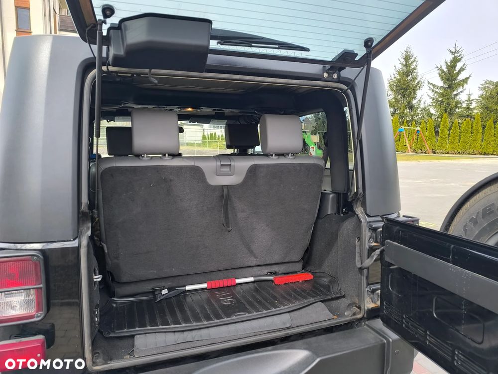 Jeep Wrangler 3.8 Sport - 11