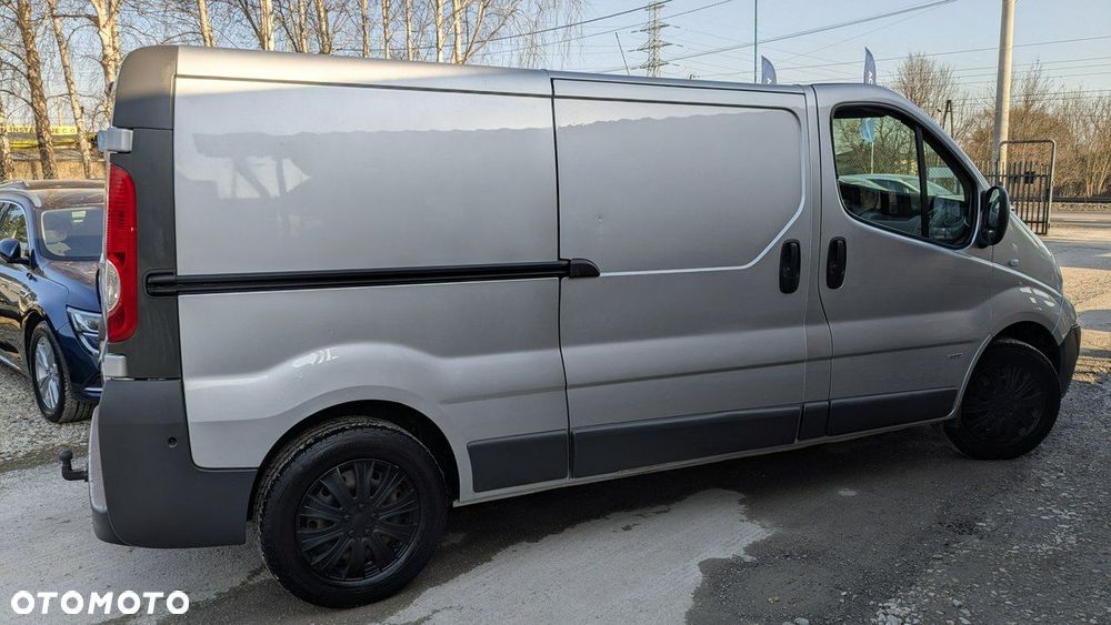 Opel Vivaro - 12