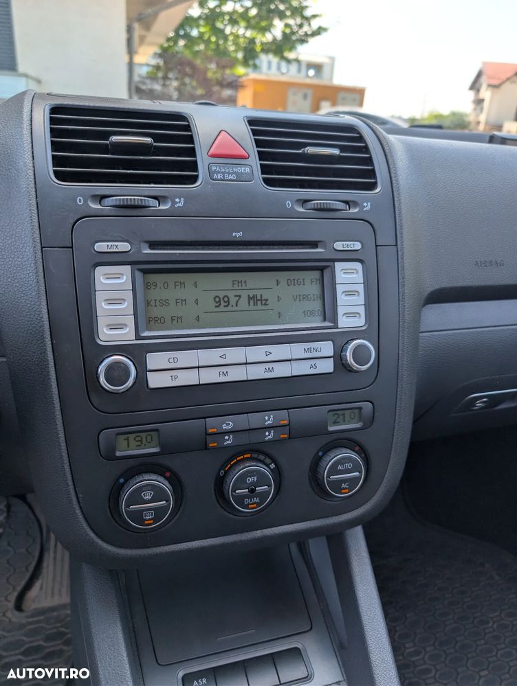 Volkswagen Golf 1.9 TDI Comfortline - 7