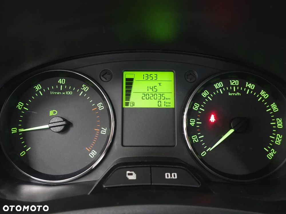 Skoda Fabia 1.2 HTP Ambition - 36