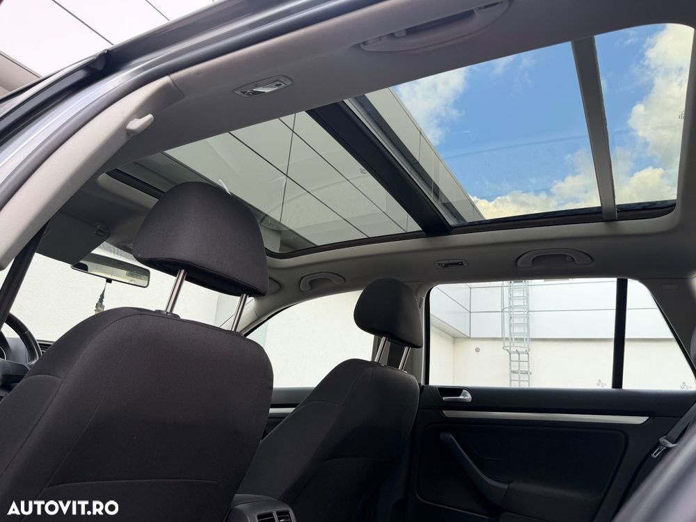 VOLKSWAGEN Golf 2011 — imagine 24
