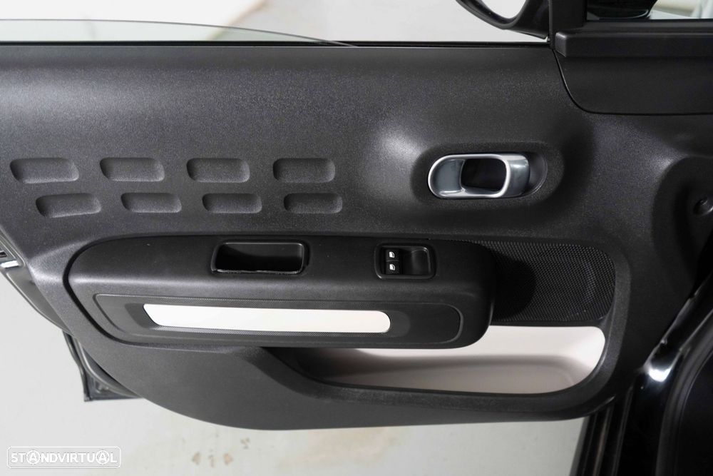 Citroën C3 1.2 PureTech Shine - 20