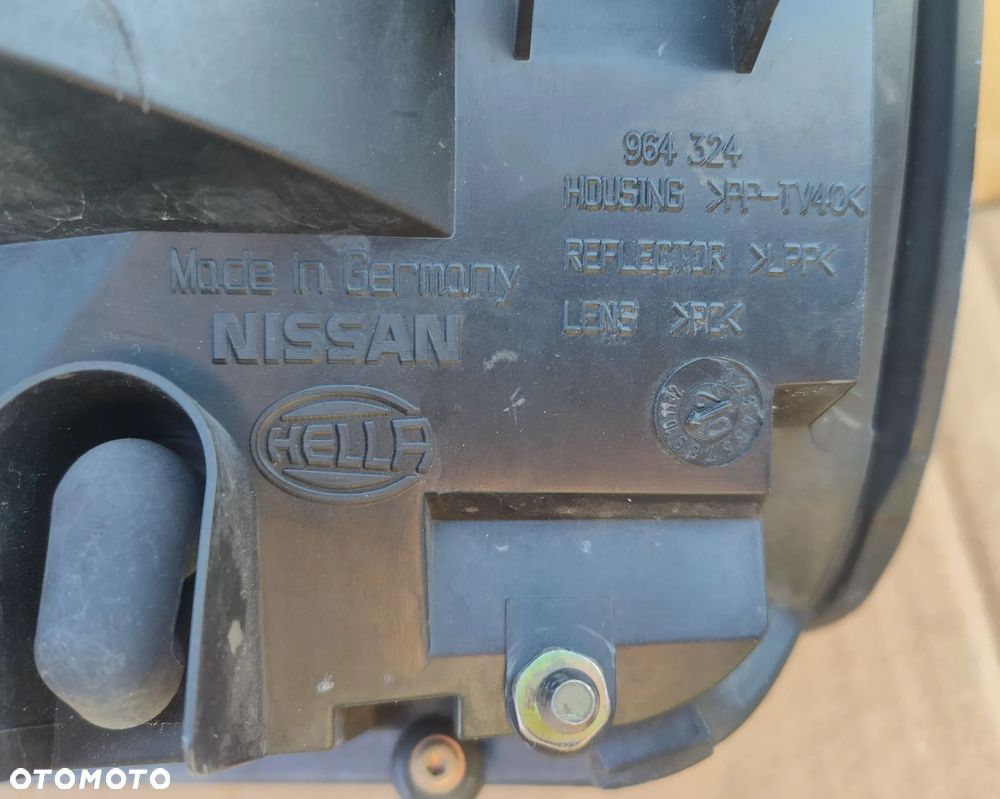 Reflektor prawy Lampa prawa Nissan Almera Tino 2001- EU - 4