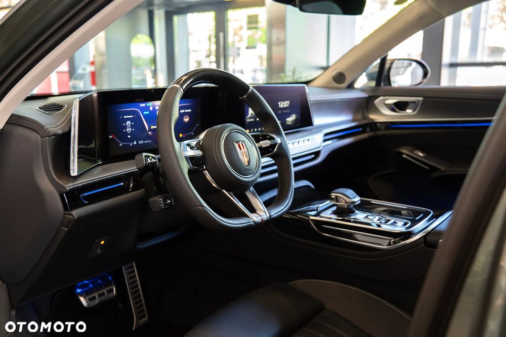 Hongqi H9 - 16
