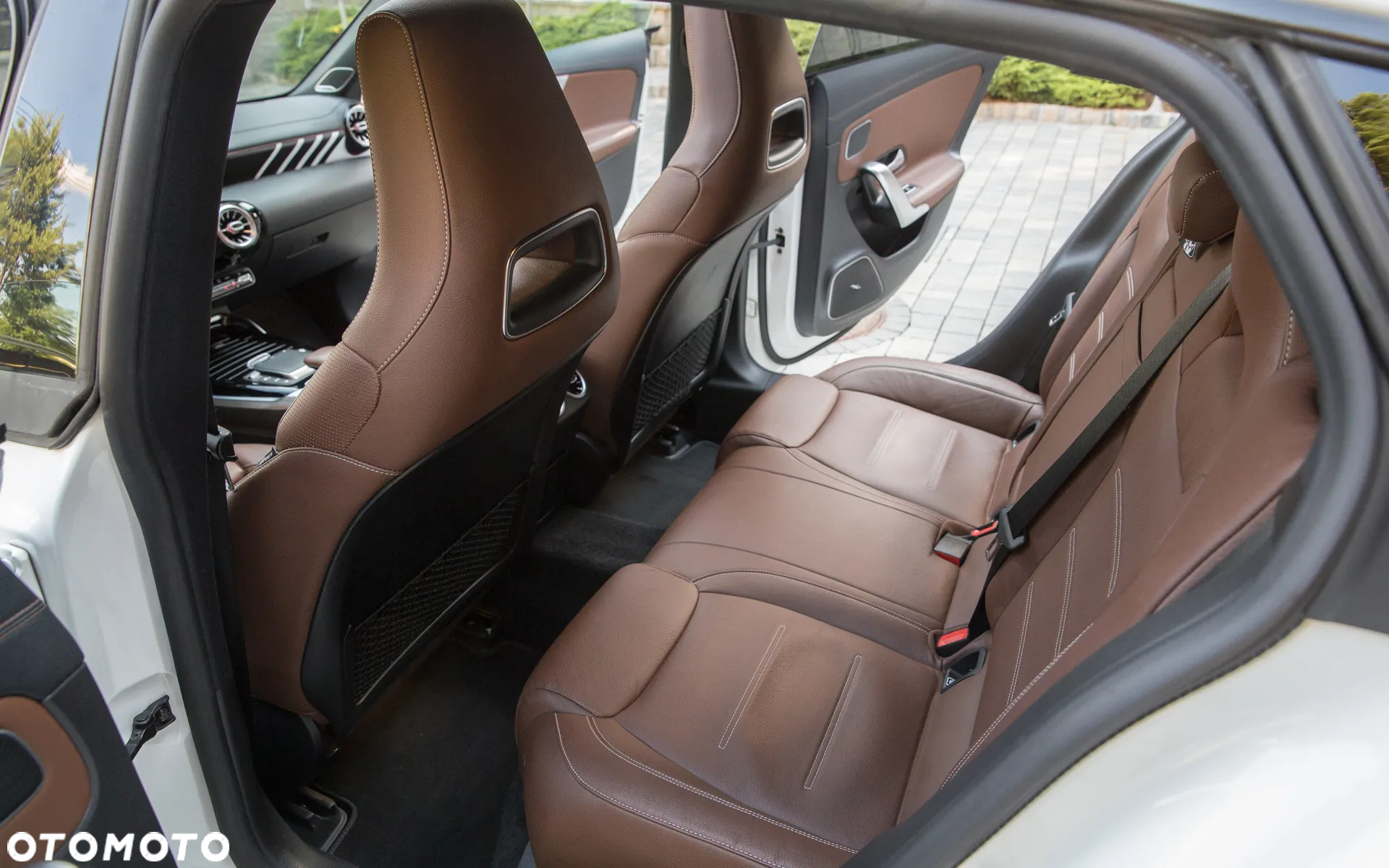 Mercedes-Benz CLA AMG 45 S 4-Matic 8G-DCT - 29