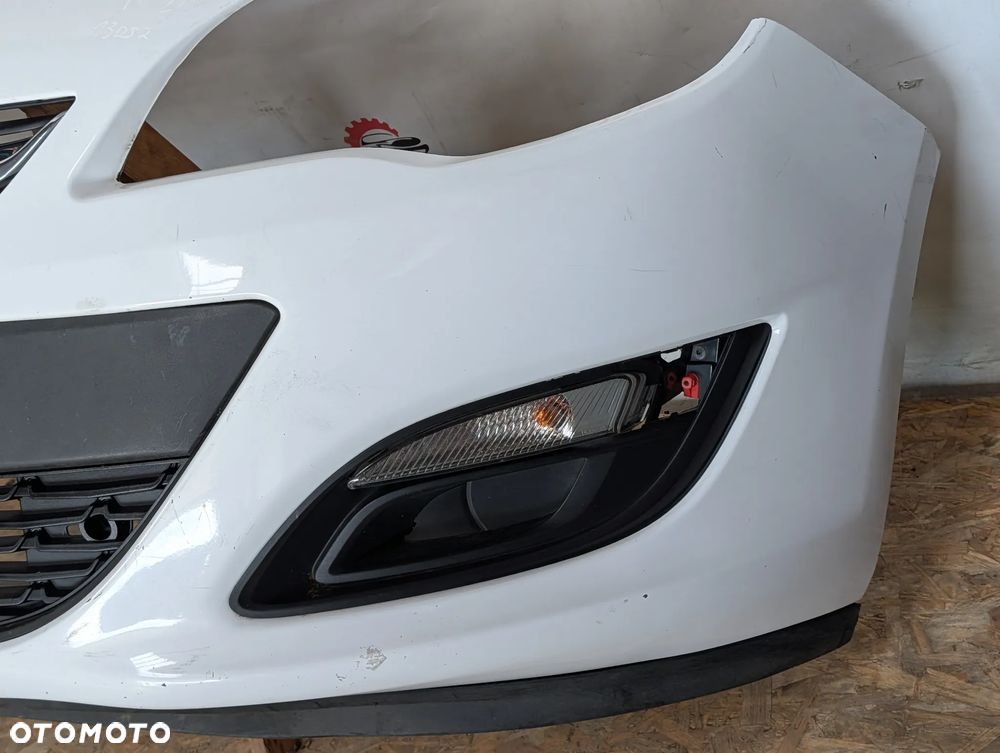 ZDERZAK PRZEDNI OPEL ASTRA IV J LIFT  Y40R - 4