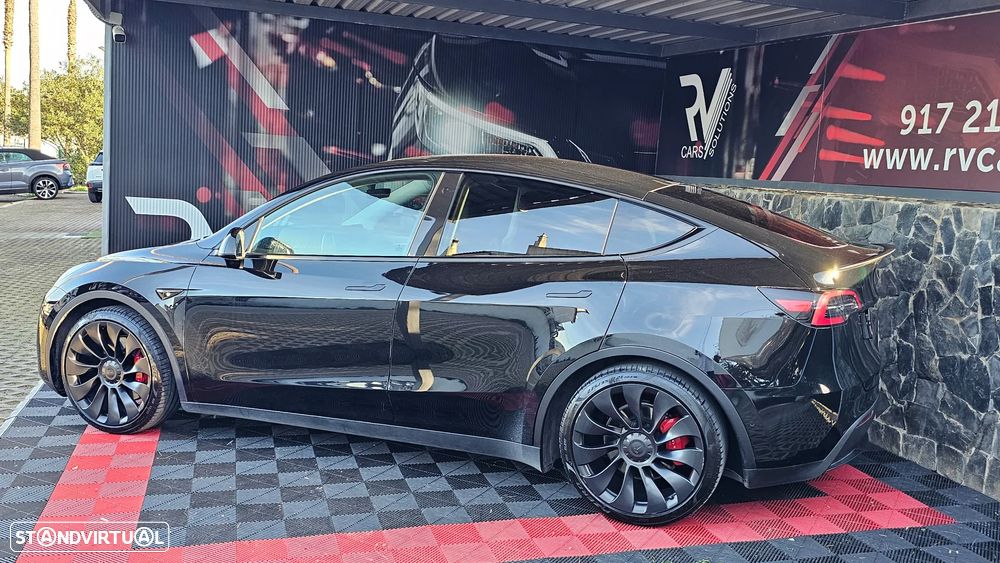 Tesla Model Y Performance Dual Motor AWD - 2