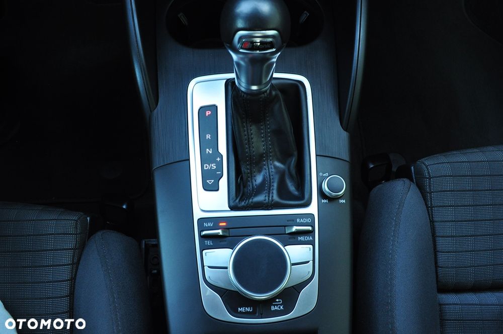 Audi A3 3-drzwiowe 2.0 TDI S tronic - 11