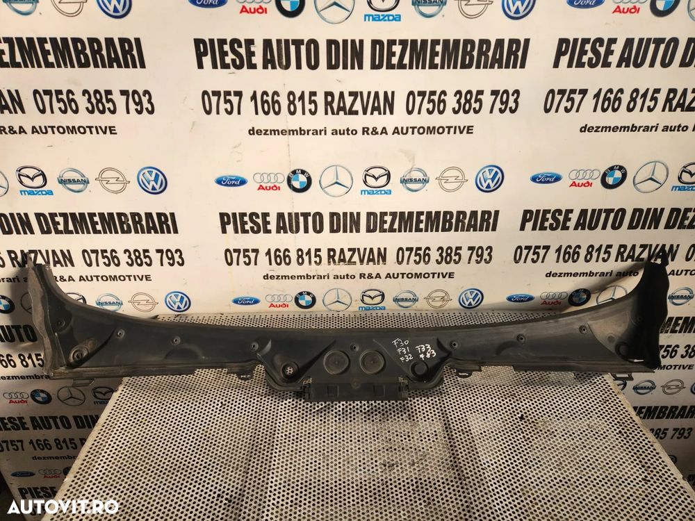 Grila Stergatoare Bmw F30 F31 Dezmembrez Bmw F30 Cod  - Dezmembrari Arad - 1