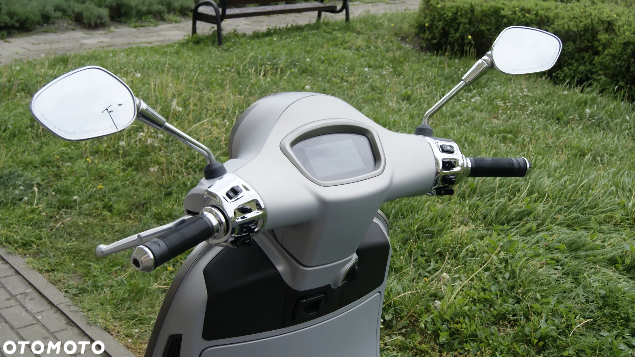 Vespa GTS - 6