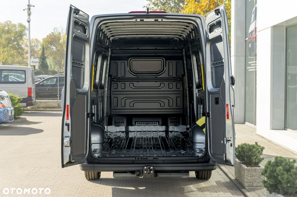 Volkswagen Crafter - 10