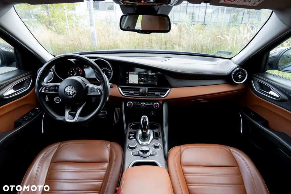 Alfa Romeo Giulia 2.0 Turbo Veloce Q4 - 11