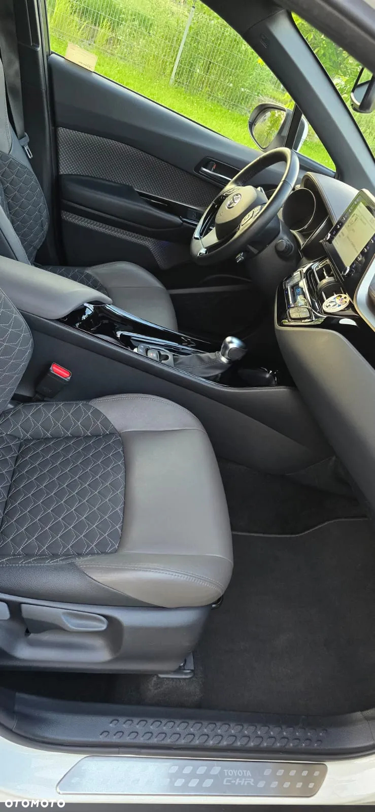 Toyota C-HR 2.0 Hybrid Executive - 9