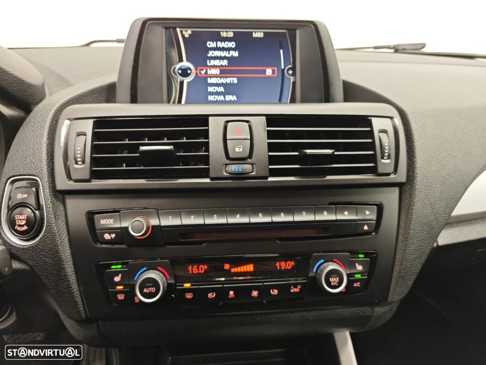 BMW 116 dA Line Sport - 30