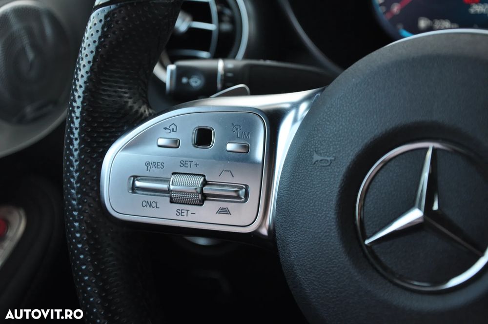 Mercedes-Benz GLC 300 d 4MATIC 9G-TRONIC AMG Line Plus - 18