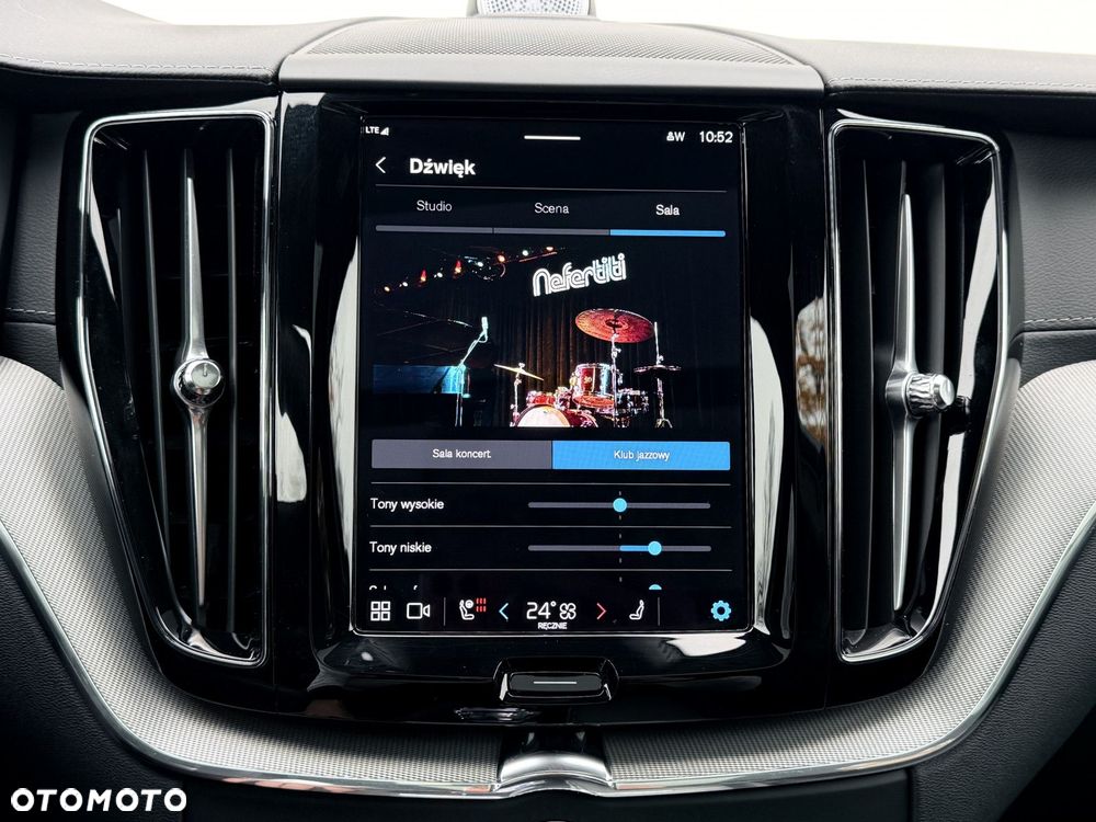 Volvo XC 60 - 31