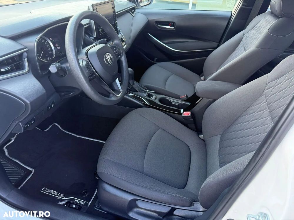 Toyota Corolla - 21